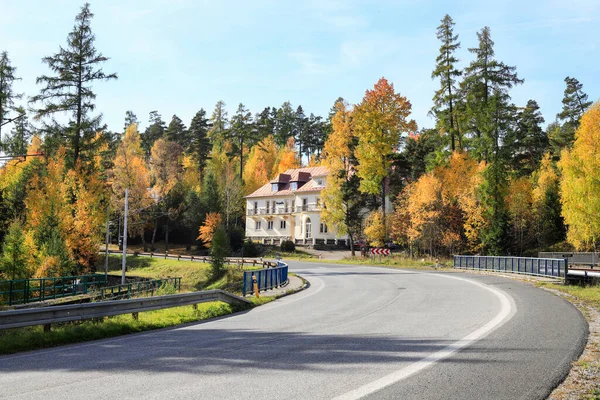 Hotel Und Restaurant Für Touristen Einem Feriendorf Der Tatra — Stockfoto