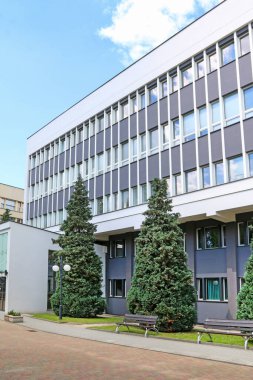 Polonya 'nın Krakow kentindeki Ekonomi Üniversitesi' nin modern binası..