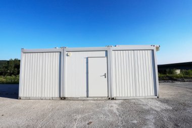 Mülteciler ya da inşaat işçileri için konteynır. İnşaat işi