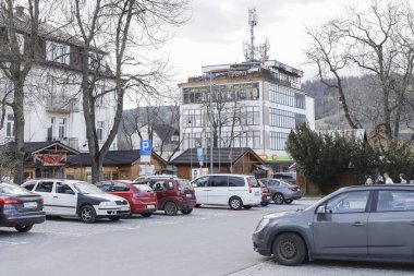 Komünist dönemde bölgedeki en büyük alışveriş merkezi olan Zakopane 'deki büyük mağaza..