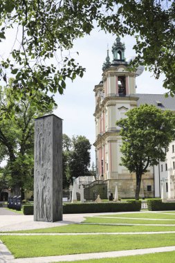 Kilise St michael archangel ve st stanislaus bishop ve şehit ve pauline babalar manastır, krakow, Polonya. en ünlü Polonyalı kutsal biri.