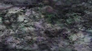 Klasik Grunge Kaos ve Hareket Görüntüleri