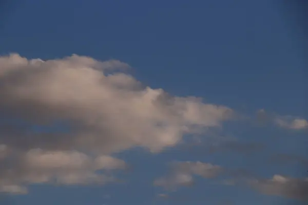 Dramatische Bewolkte Blauwe Hemel Lucht — Stockfoto