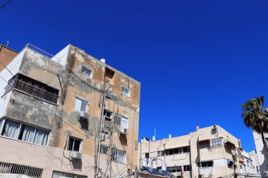 Kırık kenar mahalle gecekondu mahalleleri şehir binaları