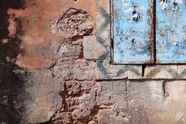 Kırık kenar mahalle gecekondu mahalleleri şehir binaları