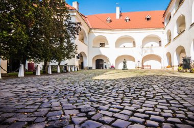 Ukrayna. MUKACHEVO. 13 Kasım 2022 'de. Mukachevo şehrinde bulunan antik bir 