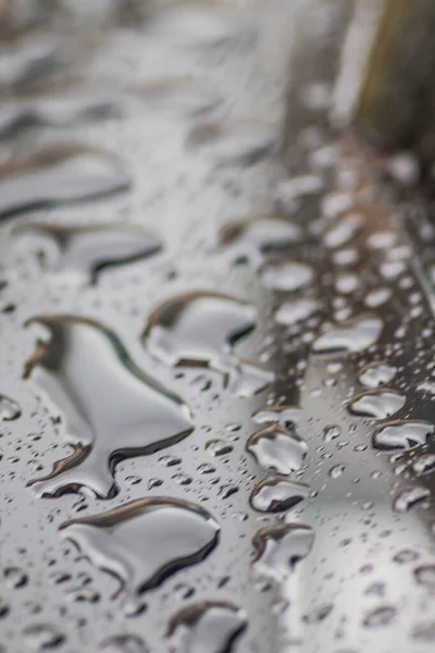 Капли Дождя Машину Элемент Автомобиля Капельками Дождя Крупным Планом Заднее — стоковое фото