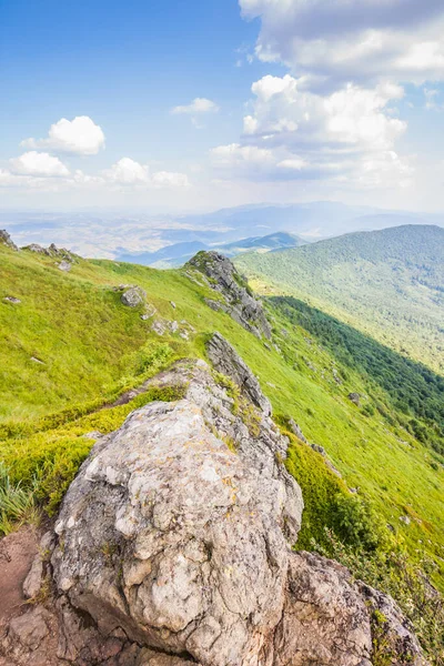 Hermosa Vista Las Montañas Ucranianas Cárpatos Valles Hermosas Montañas Verdes — Foto de Stock