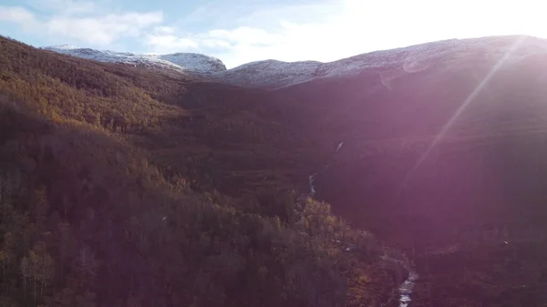Norveç Dağları Güzel Karlı Dağlar Dağlarda Güneş — Stok fotoğraf