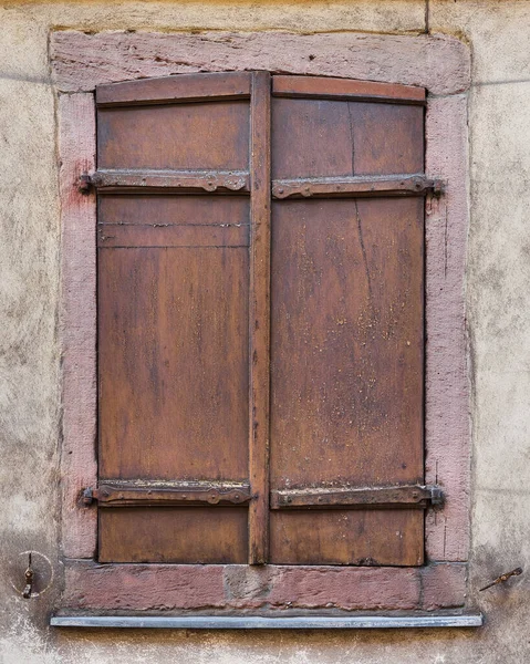 Stará Dřevěná Okenice Historické Budově Starém Městě Colmar Francii — Stock fotografie