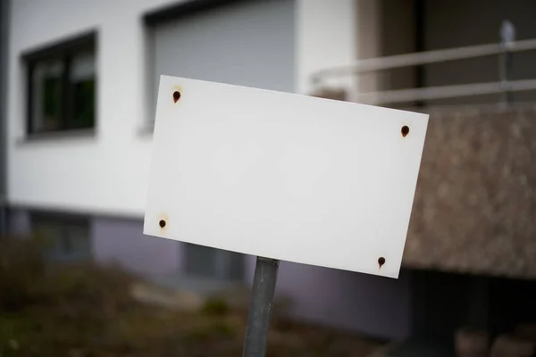 Blank White Unlabeled Sign Text Space — Stock Photo, Image
