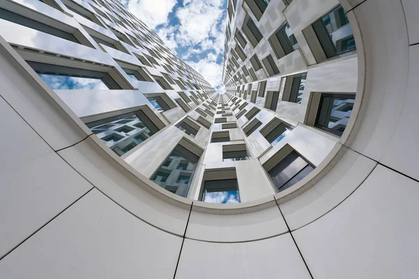 Mirando Hacia Arriba Fachada Edificio Gran Altura Centro Berlín — Foto de Stock