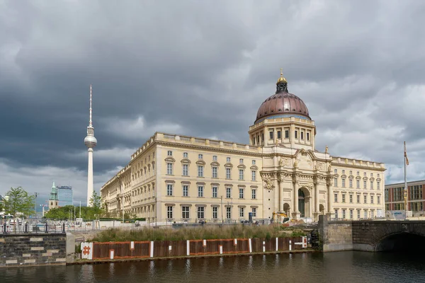 Forum Humboldt Completato Berlino Con Torre Televisiva Sullo Sfondo — Foto Stock