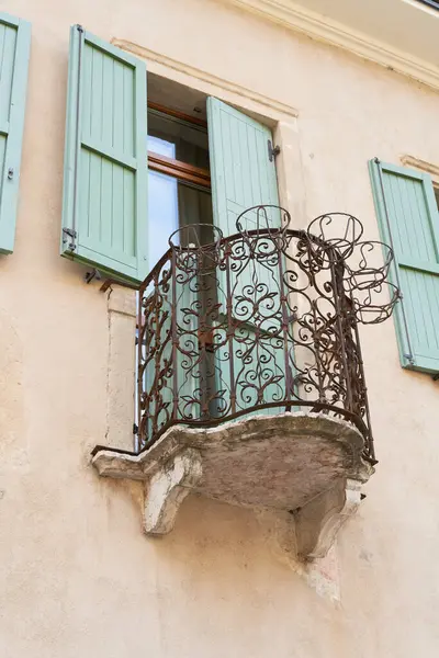 Balkon Eines Historischen Hauses Der Altstadt Von Malcesine Ufer Des — Stockfoto