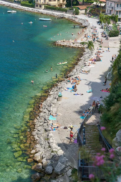 Malcesine Italie Août 2023 Des Vacanciers Sur Plage Malcesine Sur — Photo