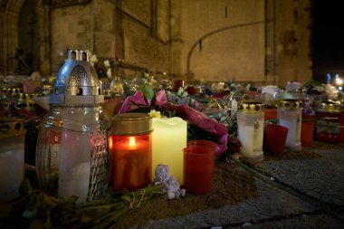 Almanya 'nın Magdeburg şehir merkezine yapılan saldırıdan sonra üzüntü ve öfke                               