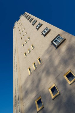 Magdeburg 'un Magdeburg' daki Rothehorn Şehir Parkı 'ndaki simgelerinden biri olan Albinmuller Kulesi.                               