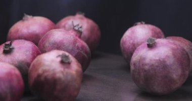 El bombaları masada. 