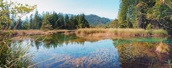 Wilde Landschaft Mit Natürlichem Brunnen Bei Eschenlohe Genannt Sieben Quellen — Stockfoto