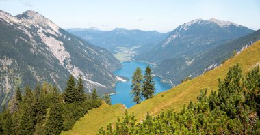 Barenkopf 'tan, Barenkopf' a, Achensee Gölü ve Rofan Alpleri 'ne, Tirolen manzara