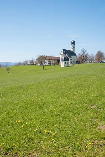 Jarní Krajina Poutní Kostel Wilparting Horní Bavorská Destinace — Stock fotografie