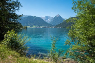 Achensee Gölü Tyrol, Dristenkopf Dağı manzaralı, Karwendel Alpleri.