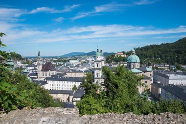 Tarihi Kubbe ve Aziz Peter Kilisesi, eski kasaba Salzburg, Avusturyalı turizm merkezi