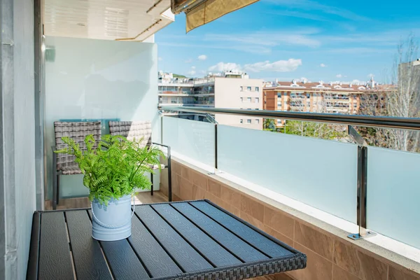 Gezellig Balkon Een Appartement Met Uitzicht Stad — Stockfoto