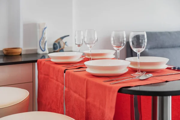 Table Setting Four People Home — Stock Photo, Image