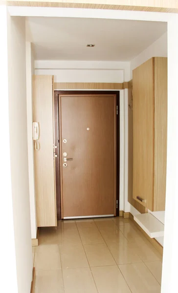 Interior Design Corridor Apartment White Walls Brown Doors — Stock Photo, Image