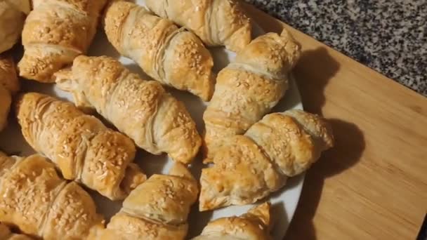 Biscotti Forno Bagel Con Ripieno Cosparso Semi Sesamo — Video Stock