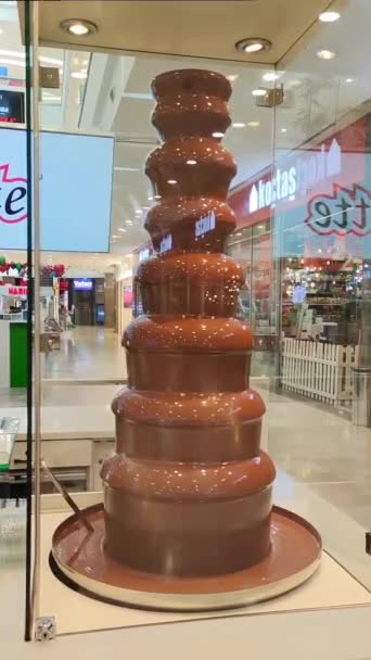 Antalya Turkije April 2023 Cascades Chocolade Fontein Gemaakt Van Bruine — Stockvideo