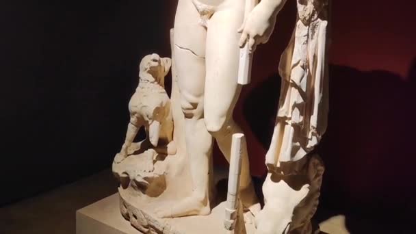 Antalya Turquía Mayo 2023 Estatua Mármol Antiguo Escultura Joven — Vídeos de Stock