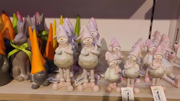 Antalya Turcja Czerwca 2023 Kolorowe Ceramiczne Figurki Świąteczne Karłów Innych — Wideo stockowe