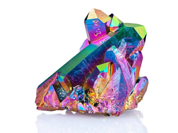 钛彩虹光环石英砂石英砂 非常尖锐而细致的照片这个美丽的水晶与惊人的钛层 — 图库照片