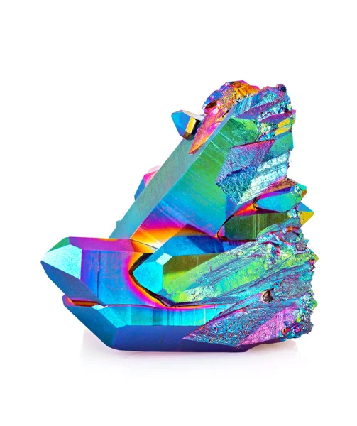 チタン虹色のオーラクォーツ結晶クラスター石 息をのむようなチタン層とこの美しい結晶の非常にシャープで詳細な写真 ストック画像