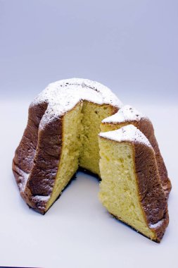 İtalyan ulusal Noel tatlısı Pandoro sekizgen yıldız formunda