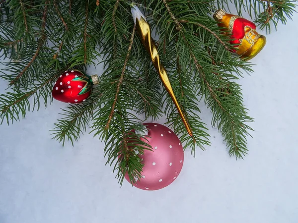 Weihnachtsbaum Mit Weihnachtsschmuck Hintergrundbild Urlaubsgrüße — Stockfoto