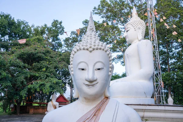 Aerial View Big White Buddha Szobor Hegyen Thai Emberek Utazási — Stock Fotó