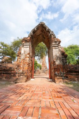 Tayland 'daki Ayutthaya tapınağının Wat Phra Si Santhe hava manzarası. Ayutthaya Tarihi Parkı UNESCO tarafından Dünya Mirası olarak kabul ediliyor.