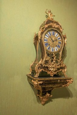 Koleksiyon Saati - Franche-Comt ve İsviçre Lüks Guguklu Saatinden Antik Lüks İşçilik Duvarı Saati