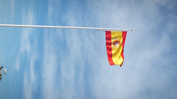 Spanish Flag Waving Wind Blue Sky Clouds Background National Flag — Vídeo de Stock