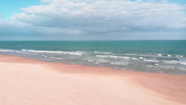 Wide Empty Sandy Beach Turquoise Sea Waves Costa Blanca Spain — Vídeo de Stock