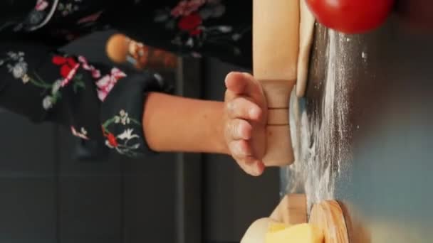 Close Female Hands Rolling Out Dough Pizza Rolling Pin Vertical — Stock Video