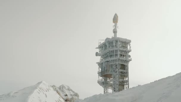 Meteo Weather Tower Engelberg Winter Stormy Weather Ski Resort Mountain — Stock Video