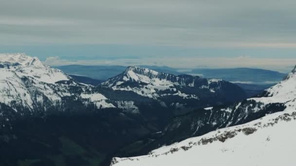 Panorama Swiss Alps Covered Snow Popular Winter Ski Resort Switzerland — Stock Video