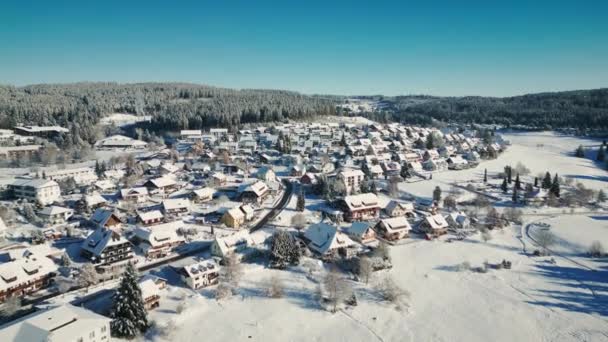 Vesnice Schluchsee Hochschwarzwaldu Německo Zimě Krásná Zimní Scéna Domy Střechy — Stock video