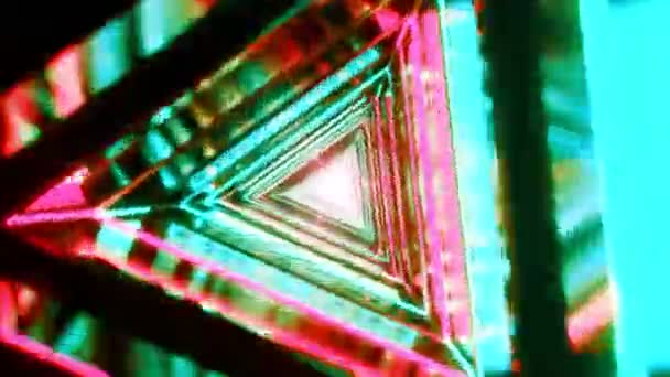 抽象的なネオン三角形トンネル ネオンカラフルなライトで未来的なSfトンネルを飛行します シームレスなループ可能なアニメーション ループモーショングラフィックス — ストック動画