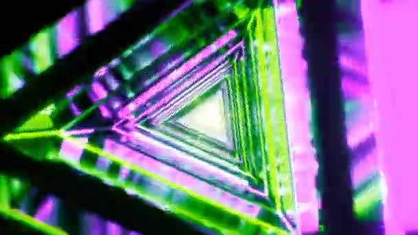 未来的なネオン紫外線三角形のトンネル ループ可能なアニメーション 抽象的なSfの背景 シームレスなループ ネオンライト付きSfトンネル — ストック動画