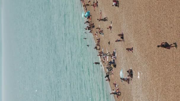 Ocean Waves Sandy Beach People Bathing Water Sunny Summer Day — Stock Video
